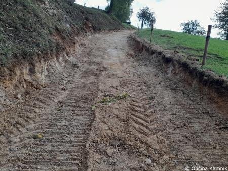 Dela za asfaltiranje cestišča – Velika Lašna